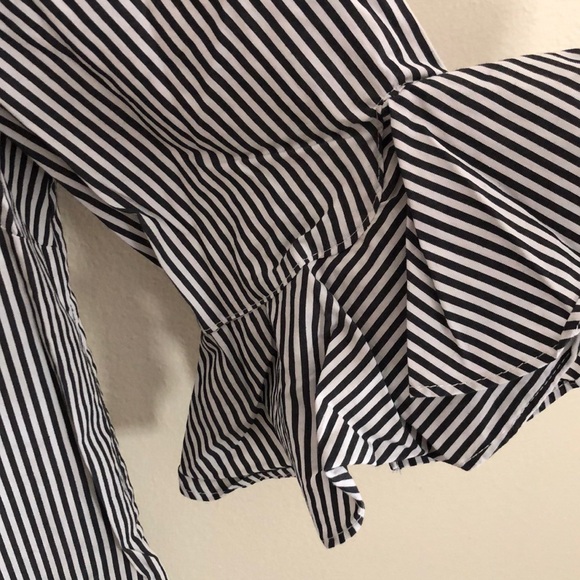 Calvin Klein Black and White Striped Blouse - Picture 6 of 9